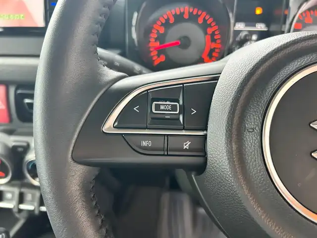 スズキ ジムニー シエラ JC 富山県 2024(令6)年 1.3万km 黒 社外ナビ/フルセグテレビ/Bluetooth接続/USB接続/AM/FMラジオ/DVD/CD再生/アイドリングストップ/プッシュスタート/クルーズコントロール/４WD/シートシートヒーター/オートエアコン/横滑り防止/衝突軽減/車線逸脱防止