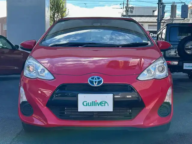 トヨタ アクア G 愛知県 2016(平28)年 1.1万km スーパーレッドⅤ ワンオーナー/TOYOTA SAFETY SENSE C/・プリクラッシュセーフティ/・レーンディパーチャーアラート/・オートマチックハイビーム/クルーズコントロール/純正ナビ〈NSZT-W６６T〉/DVD/Bluetooth/地デジTV/バックカメラ/前席シートヒーター/ビルトインETC/純正ドライブレコーダー〈DRT-H66A〉/純正１５インチAW/スマートキー＆プッシュスタート