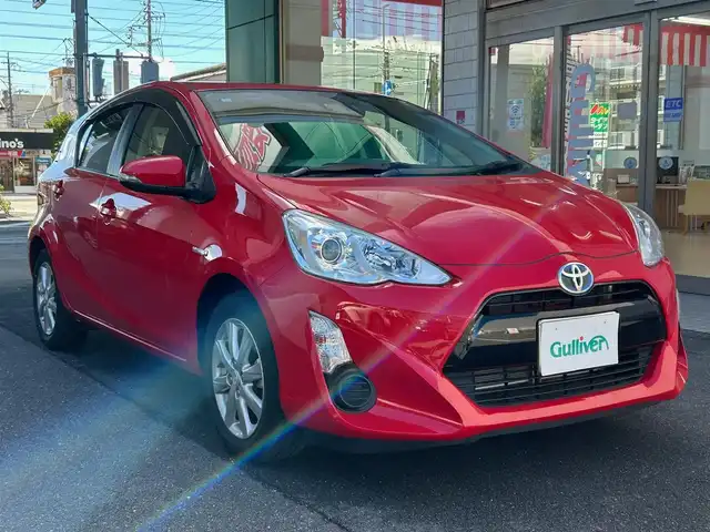 トヨタ アクア G 愛知県 2016(平28)年 1.1万km スーパーレッドⅤ ワンオーナー/TOYOTA SAFETY SENSE C/・プリクラッシュセーフティ/・レーンディパーチャーアラート/・オートマチックハイビーム/クルーズコントロール/純正ナビ〈NSZT-W６６T〉/DVD/Bluetooth/地デジTV/バックカメラ/前席シートヒーター/ビルトインETC/純正ドライブレコーダー〈DRT-H66A〉/純正１５インチAW/スマートキー＆プッシュスタート