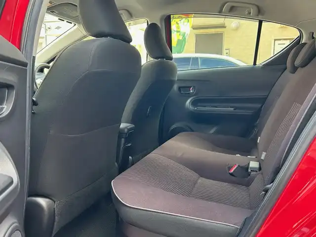 トヨタ アクア G 愛知県 2016(平28)年 1.1万km スーパーレッドⅤ ワンオーナー/TOYOTA SAFETY SENSE C/・プリクラッシュセーフティ/・レーンディパーチャーアラート/・オートマチックハイビーム/クルーズコントロール/純正ナビ〈NSZT-W６６T〉/DVD/Bluetooth/地デジTV/バックカメラ/前席シートヒーター/ビルトインETC/純正ドライブレコーダー〈DRT-H66A〉/純正１５インチAW/スマートキー＆プッシュスタート