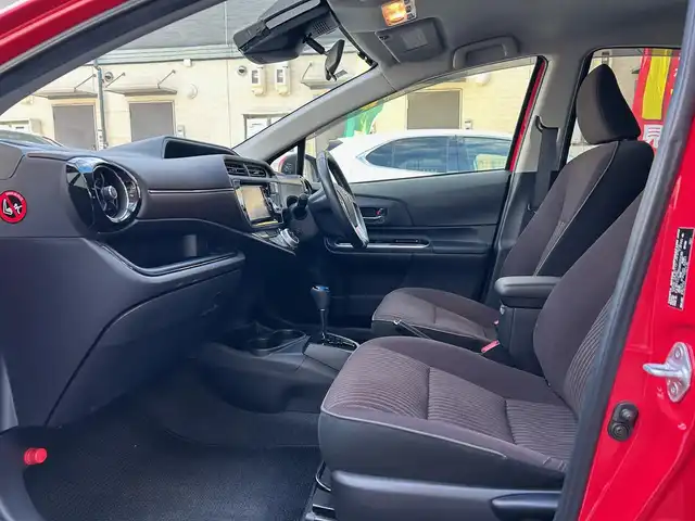 トヨタ アクア G 愛知県 2016(平28)年 1.1万km スーパーレッドⅤ ワンオーナー/TOYOTA SAFETY SENSE C/・プリクラッシュセーフティ/・レーンディパーチャーアラート/・オートマチックハイビーム/クルーズコントロール/純正ナビ〈NSZT-W６６T〉/DVD/Bluetooth/地デジTV/バックカメラ/前席シートヒーター/ビルトインETC/純正ドライブレコーダー〈DRT-H66A〉/純正１５インチAW/スマートキー＆プッシュスタート