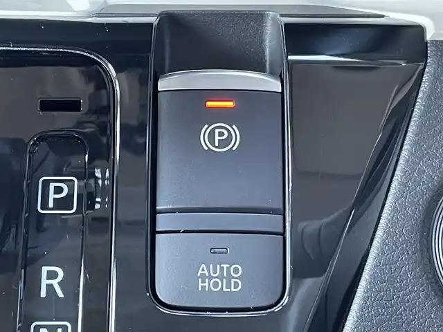 三菱 デリカミニ G プレミアム 岩手県 2023(令5)年 0.5万km アメジストブラック 4WD/ルーフレール/社外ディスプレイオーディオ/バックカメラ/アラウンドビューモニター/ETC2.0/アダプティブクルーズコントロール/両側パワースライドドア/前席シートヒーター/ステアリングヒーター/純正15インチアルミホイール/コーナーセンサー/取扱説明書/保証書/スペアキー1本