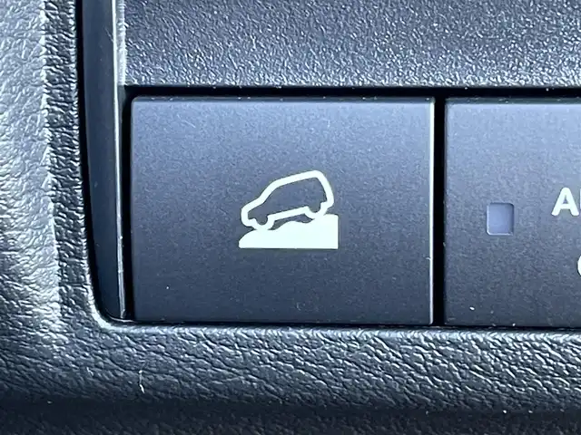 三菱 デリカミニ G プレミアム 岩手県 2023(令5)年 0.5万km アメジストブラック 4WD/ルーフレール/社外ディスプレイオーディオ/バックカメラ/アラウンドビューモニター/ETC2.0/アダプティブクルーズコントロール/両側パワースライドドア/前席シートヒーター/ステアリングヒーター/純正15インチアルミホイール/コーナーセンサー/取扱説明書/保証書/スペアキー1本