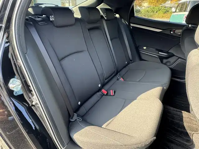 ホンダ シビック ハッチバック 兵庫県 2019(平31)年 3.6万km 黒 ホンダセンシング/社外ナビ/フルセグTV/バックカメラ/ETC/純正18インチアルミホイール/LEDヘッドライト/パドルシフト/シートヒーター/クルーズコントロール/ステアリングリモコン/スマートキー/プッシュスタート/ドアバイザー