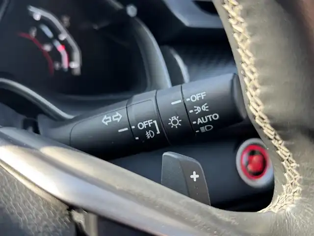 ホンダ シビック ハッチバック 兵庫県 2019(平31)年 3.6万km 黒 ホンダセンシング/社外ナビ/フルセグTV/バックカメラ/ETC/純正18インチアルミホイール/LEDヘッドライト/パドルシフト/シートヒーター/クルーズコントロール/ステアリングリモコン/スマートキー/プッシュスタート/ドアバイザー