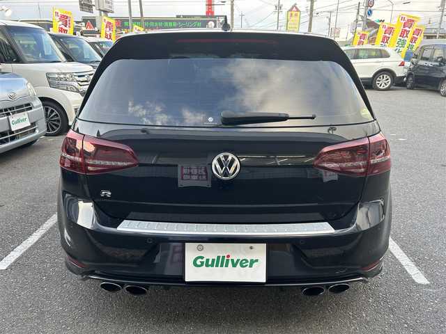 フォルクスワーゲン ゴルフ Ｒ 愛知県 2017(平29)年 12.8万km 黒 /禁煙//純正ナビ/AUX/BT/TV/CD/DVD//黒本革シート/前席シートヒーター//ACC/衝突軽減システム/BSM//バックカメラ//クリアランスソナー//照明付バニティミラー//ハーフレザーシート//横滑り防止システム//革巻きステアリング/ステアリングスイッチ//LEDヘッドライト/フォグ//電動パーキングブレーキ//オートホールド//純正18インチAW//純正フロアマット/ドアバイザー//保証書/取扱説明書