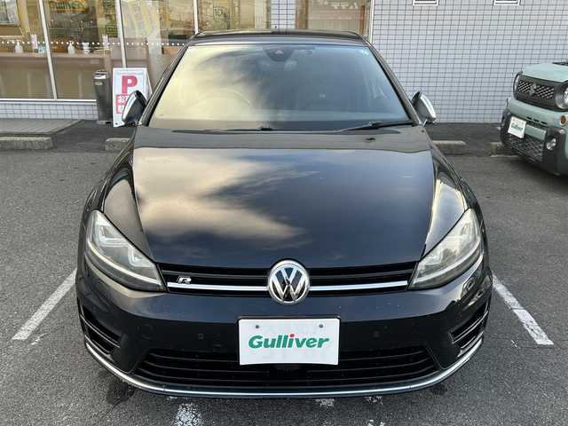 フォルクスワーゲン ゴルフ Ｒ 愛知県 2017(平29)年 12.8万km 黒 /禁煙//純正ナビ/AUX/BT/TV/CD/DVD//黒本革シート/前席シートヒーター//ACC/衝突軽減システム/BSM//バックカメラ//クリアランスソナー//照明付バニティミラー//ハーフレザーシート//横滑り防止システム//革巻きステアリング/ステアリングスイッチ//LEDヘッドライト/フォグ//電動パーキングブレーキ//オートホールド//純正18インチAW//純正フロアマット/ドアバイザー//保証書/取扱説明書