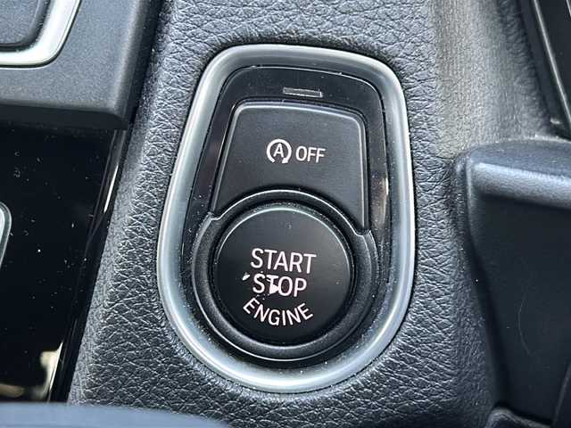 ＢＭＷ １１８ｄ Mスポーツ 鳥取県 2017(平29)年 8.2万km 黒 インテリジェントセーフティ/・衝突警告・被害軽減ブレーキ/車線逸脱警告/メーカーHDDナビ/・CD/DVD/Bluetooth/AUX/バックカメラ/スマートキー/プッシュスタート/・スマートキー2本あり/ミラー一体型ETC/前後ドライブレコーダー/BMW CLEAN DIESEL/LEDヘッドライト/オートライト/純正18AW/W&サイドエアバック/カーテンエアバック