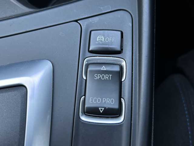 ＢＭＷ １１８ｄ Mスポーツ 鳥取県 2017(平29)年 8.2万km 黒 インテリジェントセーフティ/・衝突警告・被害軽減ブレーキ/車線逸脱警告/メーカーHDDナビ/・CD/DVD/Bluetooth/AUX/バックカメラ/スマートキー/プッシュスタート/・スマートキー2本あり/ミラー一体型ETC/前後ドライブレコーダー/BMW CLEAN DIESEL/LEDヘッドライト/オートライト/純正18AW/W&サイドエアバック/カーテンエアバック