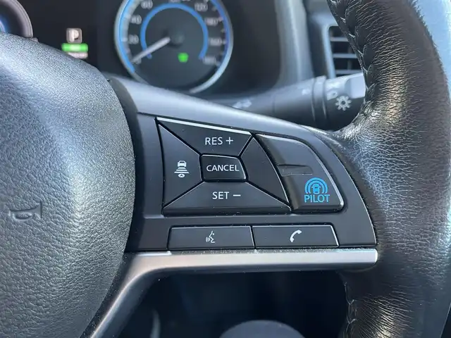 日産 リーフ X 10万台記念車 宮城県 2019(平31)年 4.8万km スーパーブラック 特別仕様車/ワンオーナー/純正メーカーナビ/CD/DVD/BT/フルセグTV/USB/AUX/バックカメラ/プロパイロット/ACC/衝突被害軽減システム/踏み間違い衝突防止アシスト/全席シートヒーター/ステアリングヒーター/eペダル/コーナーセンサー/純正16インチアルミ＆スタッドレス/純正17インチアルミ＆ノーマルタイヤ積込/充電ケーブル積込/スペアキー/保証書＆取扱説明書＆ナビ説明書