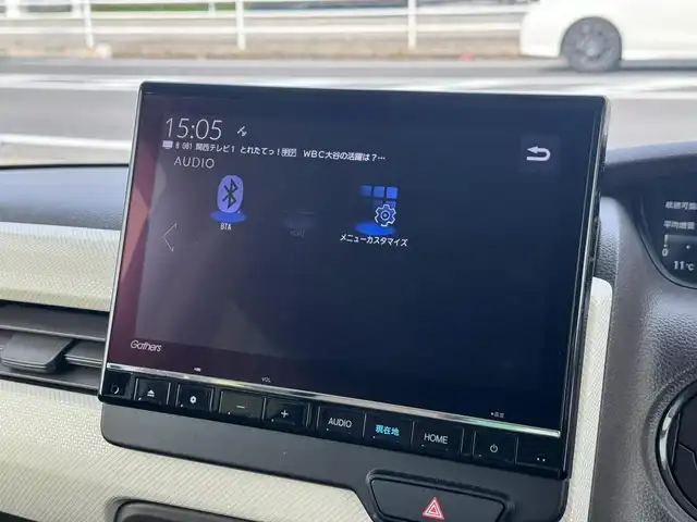 ホンダ Ｎ ＢＯＸ L ターボ 滋賀県 2023(令5)年 8.9万km プレミアムサンライトホワイトパール ワンオーナー/4WD/純正9インチフルセグナビ/　フルセグ Bluetooth AppleCarPlay CD DVD SD /バッッカメラ/ドライブレコーダー前後/ビルトインETC/両側パワースライドドア/純正フロアマット/純正ドアバイザー/スマートキー×2/プッシュスタート/Honda SENSING/衝突軽減ブレーキ（CMBS）/誤発進抑制機能/歩行者事故低減ステアリング/路外逸脱抑制機能/渋滞追従機能付アダプティブクルーズコントロール（ACC）車線維持支援システム（LKAS）/先行車発進お知らせ機能/標識認識機能/後方誤発進抑制機能/オートハイビーム/オートリトラミラー/アレルクリーンプラスシート/前席用i-サイドエアバッグシステム/　＋サイドカーテンエアバッグシステム(前席/後席対応)/運転席＆助手席シートバックテーブル/運転席＆助手席シートヒーター/