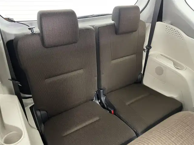 トヨタ シエンタ G 埼玉県 2015(平27)年 6.2万km ホワイトパールクリスタルシャイン 純正ナビ/・ワンセグTV/BT/CD/SD/バックカメラ/ETC/両側電動スライドドア/トヨタセーフティセンス/オートハイビーム/先行車発進/純正フロアマット/ドアバイザー/本革巻きステアリング/ステアリングスイッチ/LEDヘッドランプ/・フォグランプ/スマートキー/純正ホイールキャップ
