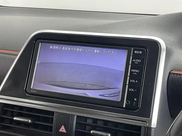 トヨタ シエンタ G 埼玉県 2015(平27)年 6.2万km ホワイトパールクリスタルシャイン 純正ナビ/・ワンセグTV/BT/CD/SD/バックカメラ/ETC/両側電動スライドドア/トヨタセーフティセンス/オートハイビーム/先行車発進/純正フロアマット/ドアバイザー/本革巻きステアリング/ステアリングスイッチ/LEDヘッドランプ/・フォグランプ/スマートキー/純正ホイールキャップ