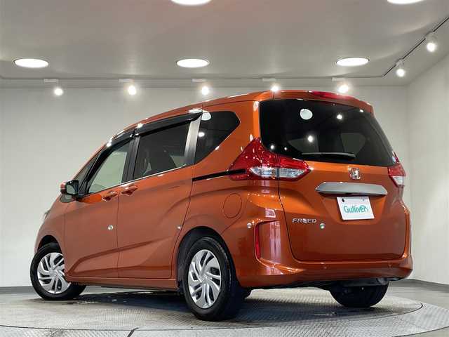 ホンダ フリード G ホンダセンシング 愛知県 2020(令2)年 1.8万km プレミアムクリスタルオレンジM 純正ナビ　/(Bluetooth/フルセグTV/AM・FM/CD・DVD再生）/両側電動スライドドア　/レーダークルーズコントロール　/衝突軽減ブレーキ　/１００Ｖ電源　/ビルトインＥＴＣ　/シートヒーター　/バックカメラ　/ドライブレコーダー　/レーンアシスト　/プッシュスタート　/後席サンバイザー/アイドリングストップ