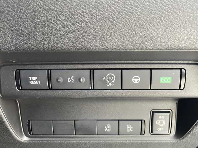 日産 セレナ ハイウェイスター V 愛知県 2023(令5)年 3.4万km プリズムホワイト プロパイロット/衝突軽減システム/純正12.4型ディズプレイオーディオ　ナビあり/全方位カメラ/両側パワースライドドア/クルーズコントロール/Bluetooth/バックカメラ/フルセグ/イージーオープン機能/コーナーセンサー/純正アルミホイール/ETC2.0/ブラインドスポットモニター/LEDヘッドライト/パドルシフト/インテリジェントミラー/リアオートエアコン/オートマチックハイビーム/置くだけ充電機/ステアリングスイッチ/スマートキー/プッシュスタート
