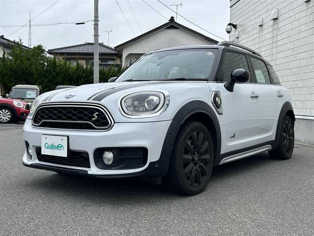ＭＩＮＩ ミニ クロスオーバー クーパー S E オール4 山形県 2018(平30)年 6.1万km 白Ⅱ 4WD/純正ナビ/FM/AM/AUX/USB/Bluetooth/ターボ/インテリジェントセーフティ/アクティブクルーズコントロール/前席シートヒーター/電動パーキングブレーキ/クリアランスソナー/横ブレ防止装置/電動リアゲート/ドライビングモードスイッチ/LEDライト/フォグランプ/スマートキー