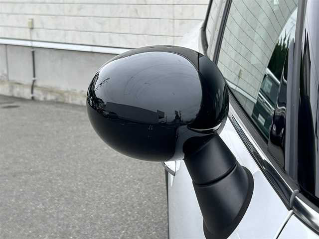 ＭＩＮＩ ミニ クロスオーバー クーパー S E オール4 山形県 2018(平30)年 6.1万km 白Ⅱ 4WD/純正ナビ/FM/AM/AUX/USB/Bluetooth/ターボ/インテリジェントセーフティ/アクティブクルーズコントロール/前席シートヒーター/電動パーキングブレーキ/クリアランスソナー/横ブレ防止装置/電動リアゲート/ドライビングモードスイッチ/LEDライト/フォグランプ/スマートキー