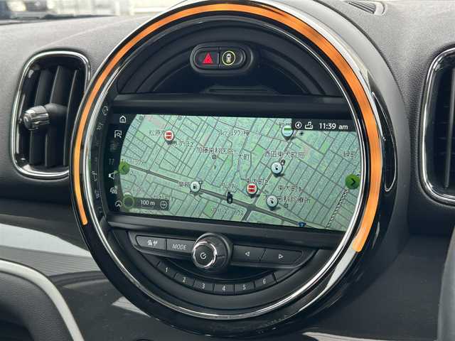 ＭＩＮＩ ミニ クロスオーバー クーパー S E オール4 山形県 2018(平30)年 6.1万km 白Ⅱ 4WD/純正ナビ/FM/AM/AUX/USB/Bluetooth/ターボ/インテリジェントセーフティ/アクティブクルーズコントロール/前席シートヒーター/電動パーキングブレーキ/クリアランスソナー/横ブレ防止装置/電動リアゲート/ドライビングモードスイッチ/LEDライト/フォグランプ/スマートキー