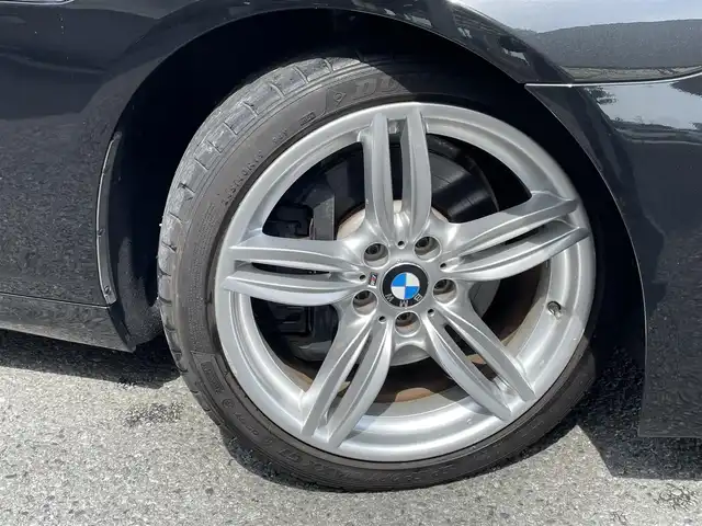 ＢＭＷ ６４０ｉ グランクーペ 神奈川県 2015(平27)年 2.9万km サファイアブラックP サンルーフ/黒革シート/Mスポーツ/純正HDDナビ・地デジTV/純正CD/DVD/MSV/USB/BT再生/バックモニター/ミラーETC/インテリジェントセーフティ/レーダークルーズコントロール/衝突警告/車線逸脱警告/コーナーセンサー/純正19インチAW/LEDライト/LEDフォグ/パドルシフト/アイドリングストップ/プッシュスタート/スマートキー×2/H28/29/30/R1/2/3/4年ディーラー整備記録/保証書・取説あり