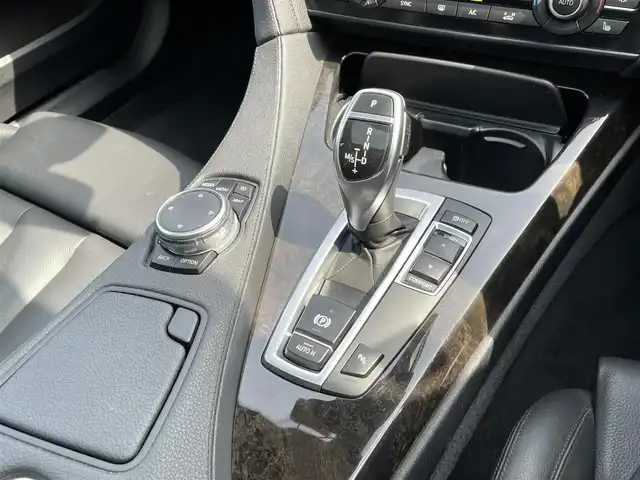ＢＭＷ ６４０ｉ グランクーペ 神奈川県 2015(平27)年 2.9万km サファイアブラックP サンルーフ/黒革シート/Mスポーツ/純正HDDナビ・地デジTV/純正CD/DVD/MSV/USB/BT再生/バックモニター/ミラーETC/インテリジェントセーフティ/レーダークルーズコントロール/衝突警告/車線逸脱警告/コーナーセンサー/純正19インチAW/LEDライト/LEDフォグ/パドルシフト/アイドリングストップ/プッシュスタート/スマートキー×2/H28/29/30/R1/2/3/4年ディーラー整備記録/保証書・取説あり