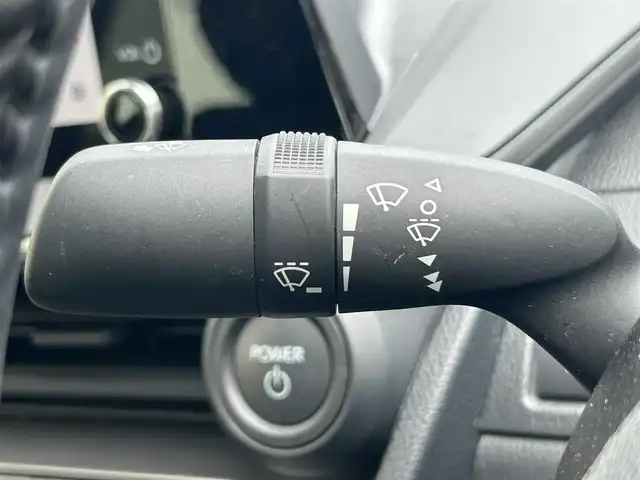 トヨタ プリウス U 茨城県 2023(令5)年 3.4万km グレー 純正ナビ/フルセグTV/Bluetooth接続/全方位カメラ/前後ドライブレコーダー/レーダークルーズコントロール/ビルトインETC/100V充電/LEDヘッドライト/BSM/セカンダリーコリジョンブレーキ/後方接近警報