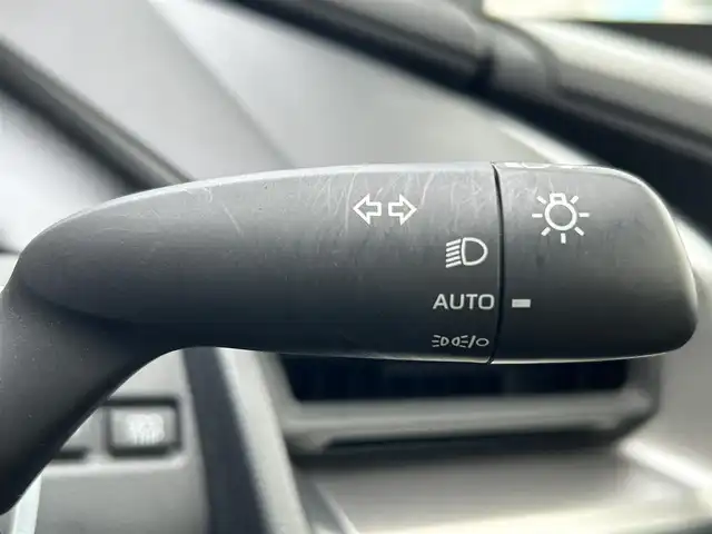 トヨタ プリウス U 茨城県 2023(令5)年 3.4万km グレー 純正ナビ/フルセグTV/Bluetooth接続/全方位カメラ/前後ドライブレコーダー/レーダークルーズコントロール/ビルトインETC/100V充電/LEDヘッドライト/BSM/セカンダリーコリジョンブレーキ/後方接近警報