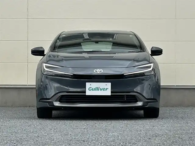 トヨタ プリウス U 茨城県 2023(令5)年 3.4万km グレー 純正ナビ/フルセグTV/Bluetooth接続/全方位カメラ/前後ドライブレコーダー/レーダークルーズコントロール/ビルトインETC/100V充電/LEDヘッドライト/BSM/セカンダリーコリジョンブレーキ/後方接近警報
