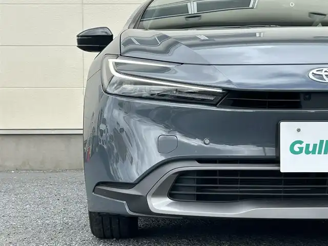 トヨタ プリウス U 茨城県 2023(令5)年 3.4万km グレー 純正ナビ/フルセグTV/Bluetooth接続/全方位カメラ/前後ドライブレコーダー/レーダークルーズコントロール/ビルトインETC/100V充電/LEDヘッドライト/BSM/セカンダリーコリジョンブレーキ/後方接近警報