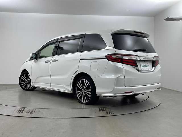 ホンダ オデッセイ アブソルート EX ADV 埼玉県 2016(平28)年 4.7万km ホワイトオーキッドパール 純正ナビ/全方位カメラ/前後ドライブレコーダー/ETC/ACC/PCS/LDA/アイドリングストップ/パドルシフト/先行車発進お知らせ/BSM/標識認識/後席モニター/純正フロアマット/純正ドアバイザー/ウィンカーミラー/フォグランプ/プッシュスタート/スマートキー/オットマン/パワーシート/ハーフレザーシート/純正アルミホイール/LEDヘッドライト