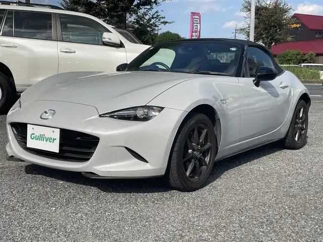 マツダ ロードスター S レザーパッケージ 埼玉県 2016(平28)年 5.7万km セラミックM レザーシート/前席シートヒーター/純正ＳＤナビ＆フルセグＴＶ/（ＤＶＤ＆ＣＤ＆ＳＤ＆ＵＳＢ＆ＡＵＸ＆ＢＴ）/バックカメラ/ＥＴＣ/前方ドライブレコーダー/レーンキープアシスト/ブラインドスポットモニター/ステアリングリモコン/オートライト/ＨＩＤライト/スマートキー/プッシュスタート/Ｗ＆サイドエアバッグ/横滑り防止/ＡＢＳ/フロアマット/新車保証書/取扱説明書/スマートスペアキー有