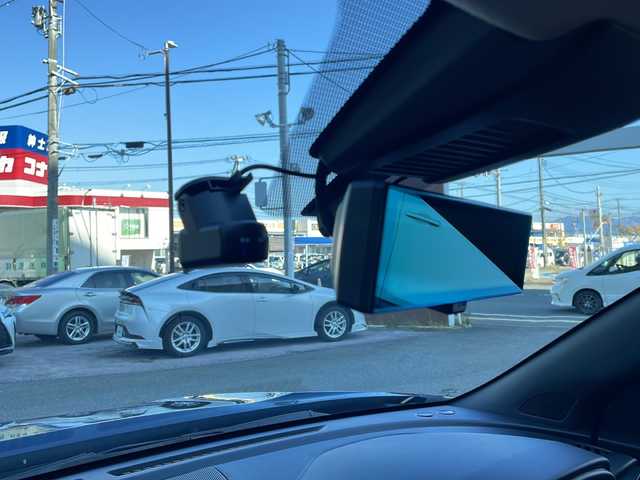 日産 キックス X FOUR ツートーンインテリアED 秋田県 2024(令6)年 3.5万km ダークブルー ワンオーナー/セーフティーアシスト/・プロパイロット/・エマージェンシーブレーキ/・インテリジェントルームミラー/・前方衝突予測警報/・ふらつき警報/・ハイビームアシスト/・車線逸脱防止支援システム/・インテリジェント アラウンドビューモニター/・踏み間違い衝突防止アシスト/純正メモリーナビ/　CD/DVD/SD/USB/　フルセグTV/Bluetooth/ビルトインETC/シートヒーター/２トーンレザーシート/冬タイヤAW付あり/LEDヘッドライト/純正フロアマット/ドアバイザー