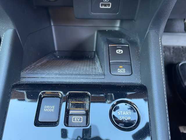 日産 キックス X FOUR ツートーンインテリアED 秋田県 2024(令6)年 3.5万km ダークブルー ワンオーナー/セーフティーアシスト/・プロパイロット/・エマージェンシーブレーキ/・インテリジェントルームミラー/・前方衝突予測警報/・ふらつき警報/・ハイビームアシスト/・車線逸脱防止支援システム/・インテリジェント アラウンドビューモニター/・踏み間違い衝突防止アシスト/純正メモリーナビ/　CD/DVD/SD/USB/　フルセグTV/Bluetooth/ビルトインETC/シートヒーター/２トーンレザーシート/冬タイヤAW付あり/LEDヘッドライト/純正フロアマット/ドアバイザー