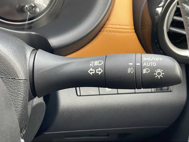 日産 キックス X FOUR ツートーンインテリアED 青森県 2024(令6)年 3.5万km ダークブルー ・4WD/・本革シート（2トーン）/・純正ナビ/・フルセグ/・CD/DVD/Bluetooth/・全方位カメラ/・ドライブレコーダー/・衝突被害軽減ブレーキ/・レーンキープアシスト/・レーダークルーズコントロール/・オートマチックハイビーム/・LEDヘッドライト/・LEDフォグランプ/・シートヒーター/・ビルトインETC/・ハンドルヒーター/・スマートキー/・純正フロアマット/・スタッドレスAW積込あり/・保証書・取説あり