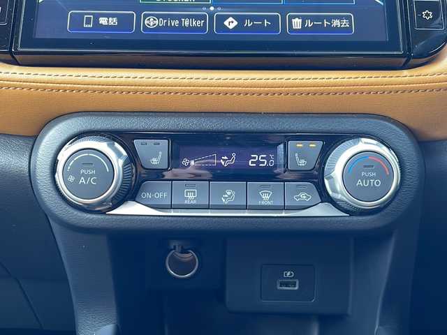 日産 キックス X FOUR ツートーンインテリアED 青森県 2024(令6)年 3.5万km ダークブルー ・4WD/・本革シート（2トーン）/・純正ナビ/・フルセグ/・CD/DVD/Bluetooth/・全方位カメラ/・ドライブレコーダー/・衝突被害軽減ブレーキ/・レーンキープアシスト/・レーダークルーズコントロール/・オートマチックハイビーム/・LEDヘッドライト/・LEDフォグランプ/・シートヒーター/・ビルトインETC/・ハンドルヒーター/・スマートキー/・純正フロアマット/・スタッドレスAW積込あり/・保証書・取説あり