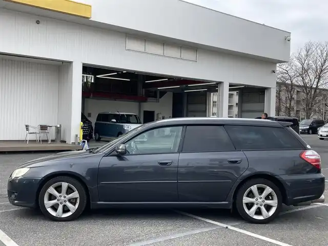 スバル レガシィ ツーリングワゴン 2．0GT 千葉県 2006(平18)年 9.3万km ダイヤモンドグレーメタリック 社外ナビ/（フルセグ/BT/DVD/SD）/バックカメラ/ETC/前後ドライブレコーダー/STI　Genomeマフラー/HIDヘッドライト/ルーフレール/パドルシフト/モモステ/キーレスリモコン/トノカバー/純正フロアマット