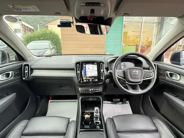 ボルボ ＸＣ４０ B4 AWD インスクリプション 香川県 2021(令3)年 2.4万km 青 ワンオーナー/メーカーナビ/全方位カメラ/サンルーフ/純正19インチアルミ/LEDヘッドライト/黒革シート/パワーシート/全席シートヒーター/ハンドルヒーター/レーダークルーズコントロール/レーンキープ/前後ドライブレコーダー/ハンズフリーパワーバックドア/ETC