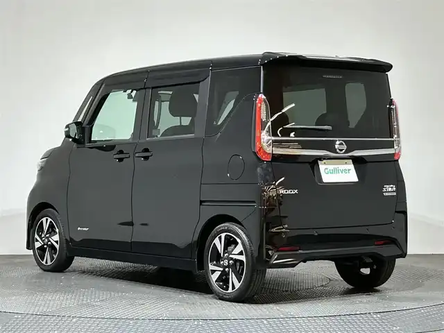 日産 ルークス HWS Gターボ アーバンクロム プロパイロットED 愛媛県 2023(令5)年 0.9万km ブラック エマージェンシーブレーキ　プロパイロット　インテリジェントルームミラー　純正メモリナビ　Bluetooth　フルセグ　AppleCarPlay　androidauto　アラウンドビューモニター　両側パワースライド　ステアリングスイッチ　純正ドライブレコーダー　レザーシート　プッシュスタート 　スマートキ―　　スペアキー　ターボ　レザーシート