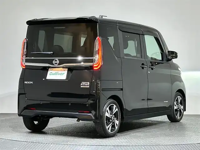 日産 ルークス HWS Gターボ アーバンクロム プロパイロットED 愛媛県 2023(令5)年 0.9万km ブラック エマージェンシーブレーキ　プロパイロット　インテリジェントルームミラー　純正メモリナビ　Bluetooth　フルセグ　AppleCarPlay　androidauto　アラウンドビューモニター　両側パワースライド　ステアリングスイッチ　純正ドライブレコーダー　レザーシート　プッシュスタート 　スマートキ―　　スペアキー　ターボ　レザーシート