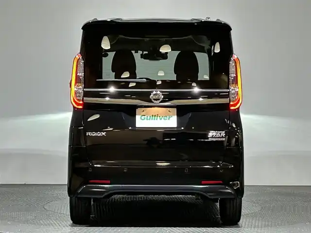 日産 ルークス HWS Gターボ アーバンクロム プロパイロットED 愛媛県 2023(令5)年 0.9万km ブラック エマージェンシーブレーキ　プロパイロット　インテリジェントルームミラー　純正メモリナビ　Bluetooth　フルセグ　AppleCarPlay　androidauto　アラウンドビューモニター　両側パワースライド　ステアリングスイッチ　純正ドライブレコーダー　レザーシート　プッシュスタート 　スマートキ―　　スペアキー　ターボ　レザーシート