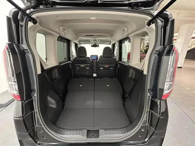 日産 ルークス HWS Gターボ アーバンクロム プロパイロットED 愛媛県 2023(令5)年 0.9万km ブラック エマージェンシーブレーキ　プロパイロット　インテリジェントルームミラー　純正メモリナビ　Bluetooth　フルセグ　AppleCarPlay　androidauto　アラウンドビューモニター　両側パワースライド　ステアリングスイッチ　純正ドライブレコーダー　レザーシート　プッシュスタート 　スマートキ―　　スペアキー　ターボ　レザーシート