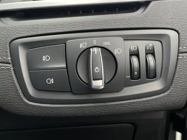 ＢＭＷ Ｘ１ xDrive 18d xライン EDジョイ+ 東京都 2020(令2)年 2.7万km 白 純正HDDナビ/ドライビングアシスト/ワンオーナー/スマートキー/プッシュスタート/4WD/MFSW/アダプティブクルーズコントロール/オートライト/フォグライト/純正ナビ/Bluetooth接続/ハーフレザーシート/電動パワーシート/バックモニター/パークアシスト/コーナーセンサー/ETC/純正LEDヘッドライト/純正18インチアルミホイール/電動パワーゲート