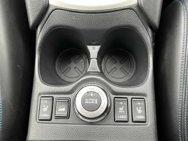 日産 エクストレイル オーテック iパッケージ 大阪府 2020(令2)年 3.9万km カスピアンブルー ナビＭＭ３１９０－Ｌ　全方位カメラ　プロパイロット　黒革シート　全席シートヒーター　前後ドラレコ　ＥＴＣ　ダウンヒルアシスト　前後センサー　１９インチＡＷ　ＬＥＤライト　オートライト　エマブレ