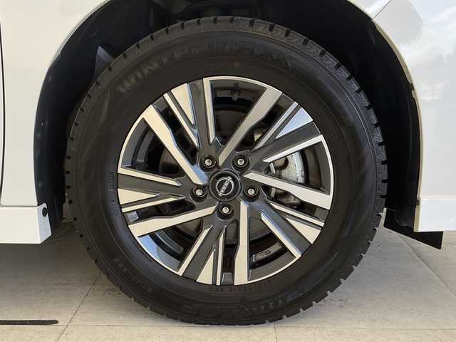 日産 セレナ e－パワー ハイウェイスター V 愛知県 2023(令5)年 3.4万km プリズムホワイト プロパイロット/衝突軽減システム/純正12.4型ディズプレイオーディオ　ナビあり/両側パワースライドドア/全方位カメラ/クルーズコントロール/フルセグ/Bluetooth/バックカメラ/コーナーセンサー/純正アルミホイール/ブラインドスポットモニター/LEDヘッドライト/インテリジェントミラー/リアオートエアコン/オートマチックハイビーム/置くだけ充電機/ETC2.0/ステアリングスイッチ/スマートキー/プッシュスタート
