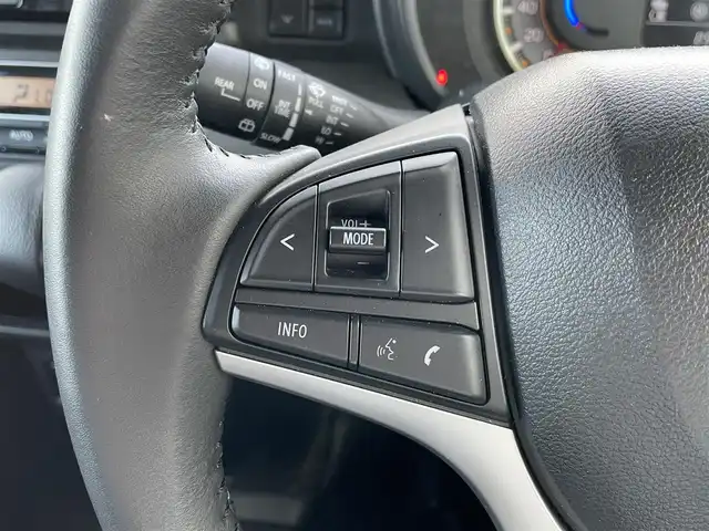スズキ スペーシア ギア HYBRID XZ 青森県 2023(令5)年 0.9万km オフブルーメタリック/ガンメタリック2トーンルーフ AIS評価4.5点/ハイブリット/ワンオーナー/フォグランプ/ルーフレール/両側パワースライド/純正ナビ/・フルセグTV/・AM/FM/CD/DVD/BT/USB/全方位モニター/コーナーセンサー/ベンチシート/シートヒーター/純正14AW/純正フロアマット/アイドリングストップ/クルーズコントロール/パーキングアシスト/レーンキープアシスト/衝突軽減システム/横滑り防止機能/ドアバイザー/スペアキー/保証書/取扱説明書