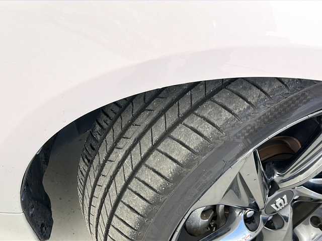 トヨタ クラウン ハイブリッド RS リミテッド 宮城県 2020(令2)年 7.8万km ホワイトパールクリスタルシャイン 禁煙車/トヨタセーフティセンス/・プリクラッシュセーフティ/・レーントレーシングアシスト/・レーダークルーズコントロール/・オートハイビームアシスト/・ブラインドスポットモニター/・リアクロストラフィックアラート/・クリアランスソナー/黒本革シート/・前席パワーシート/・前席シートヒーター/エアシート/純正ナビ/・CD.DVD.BT.USB/フルセグTV/バックカメラ/ビルトインETC2.0/社外ドライブレコーダー/LEDヘッドライト/LEDフォグランプ/ステアリングヒーター/ステアリングスイッチ/プッシュスタート/スマートキー/電動パーキングブレーキ/オートホールド機能/純正18インチアルミホイール/純正フロアマット