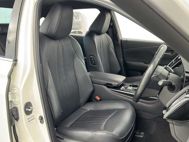 トヨタ クラウン ハイブリッド RS リミテッド 宮城県 2020(令2)年 7.8万km ホワイトパールクリスタルシャイン 禁煙車/トヨタセーフティセンス/・プリクラッシュセーフティ/・レーントレーシングアシスト/・レーダークルーズコントロール/・オートハイビームアシスト/・ブラインドスポットモニター/・リアクロストラフィックアラート/・クリアランスソナー/黒本革シート/・前席パワーシート/・前席シートヒーター/エアシート/純正ナビ/・CD.DVD.BT.USB/フルセグTV/バックカメラ/ビルトインETC2.0/社外ドライブレコーダー/LEDヘッドライト/LEDフォグランプ/ステアリングヒーター/ステアリングスイッチ/プッシュスタート/スマートキー/電動パーキングブレーキ/オートホールド機能/純正18インチアルミホイール/純正フロアマット