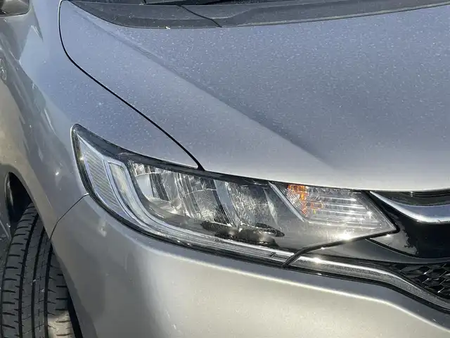 ホンダ フィット 15XL ホンダセンシング 福岡県 2019(令1)年 4.7万km ルナシルバーM 純正7型SDナビ(フルセグTV/CD/DVD/BT)/バックカメラ/ホンダセンシング/レーダークルコン/前後ドラレコ/ETC/シートヒーター/純正LEDヘッドライト/純正フロアマット/プッシュスタート/スマートキー