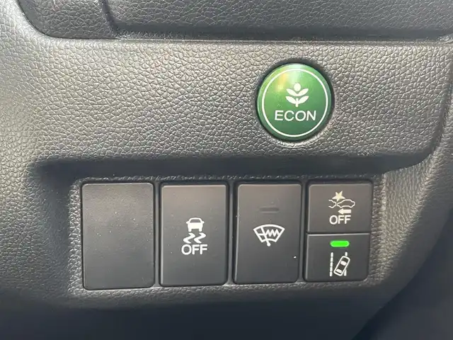 ホンダ フィット 15XL ホンダセンシング 福岡県 2019(令1)年 4.7万km ルナシルバーM 純正7型SDナビ(フルセグTV/CD/DVD/BT)/バックカメラ/ホンダセンシング/レーダークルコン/前後ドラレコ/ETC/シートヒーター/純正LEDヘッドライト/純正フロアマット/プッシュスタート/スマートキー