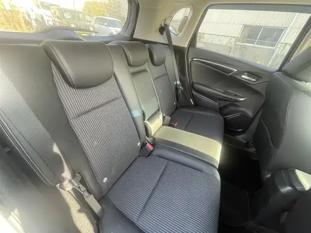 ホンダ フィット 15XL ホンダセンシング 福岡県 2019(令1)年 4.7万km ルナシルバーM 純正7型SDナビ(フルセグTV/CD/DVD/BT)/バックカメラ/ホンダセンシング/レーダークルコン/前後ドラレコ/ETC/シートヒーター/純正LEDヘッドライト/純正フロアマット/プッシュスタート/スマートキー