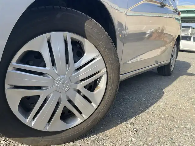 ホンダ フィット 15XL ホンダセンシング 福岡県 2019(令1)年 4.7万km ルナシルバーM 純正7型SDナビ(フルセグTV/CD/DVD/BT)/バックカメラ/ホンダセンシング/レーダークルコン/前後ドラレコ/ETC/シートヒーター/純正LEDヘッドライト/純正フロアマット/プッシュスタート/スマートキー